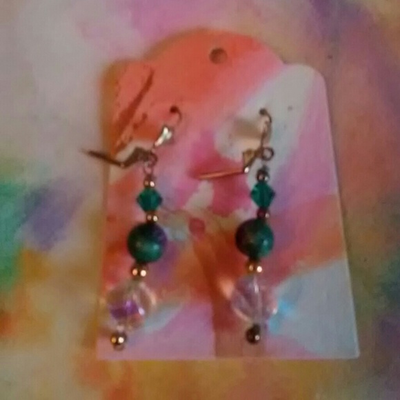 earrings - Picture 4 of 8